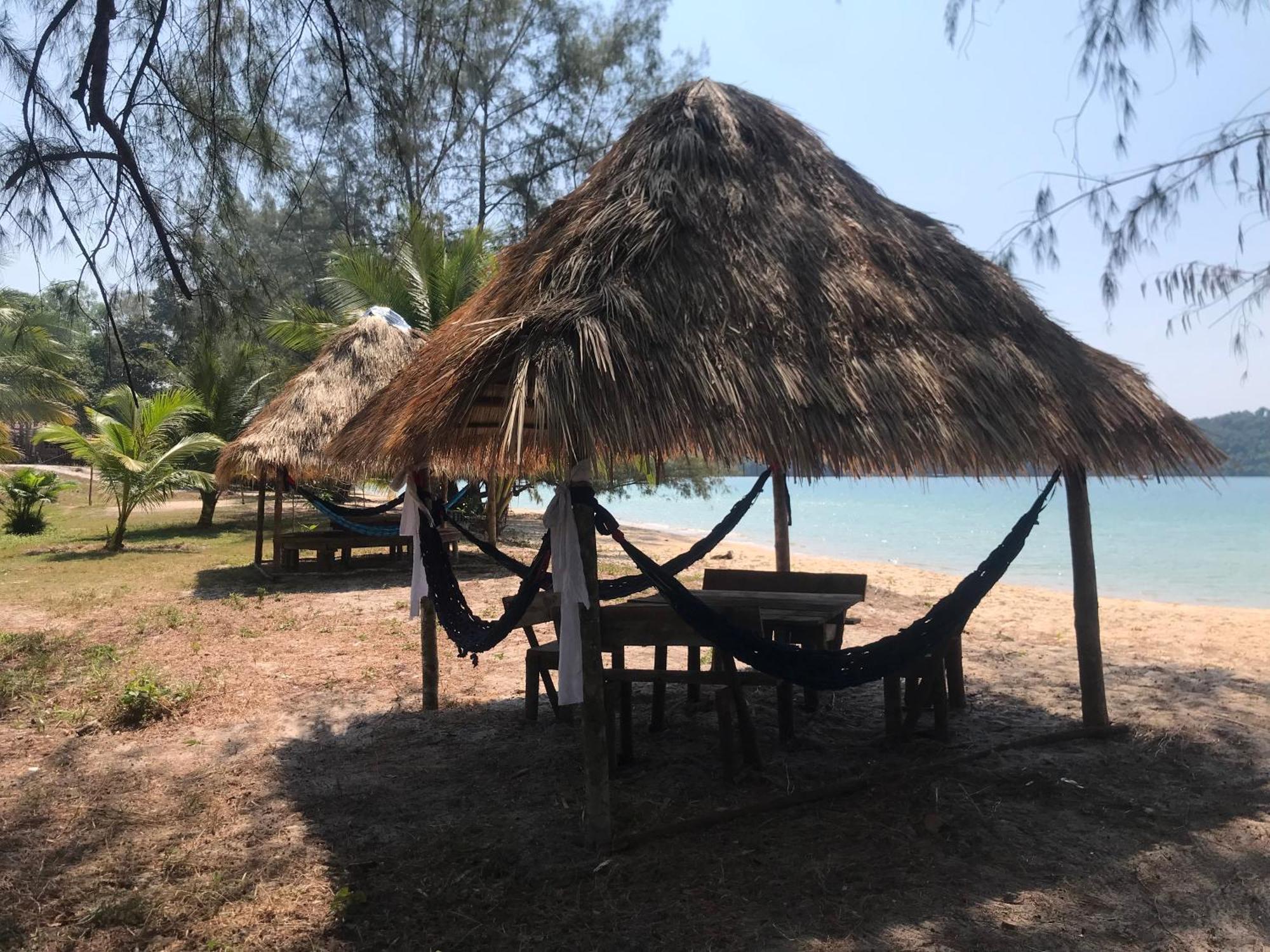 Hostel Naks Shack Koh Ta Kiev Exterior foto
